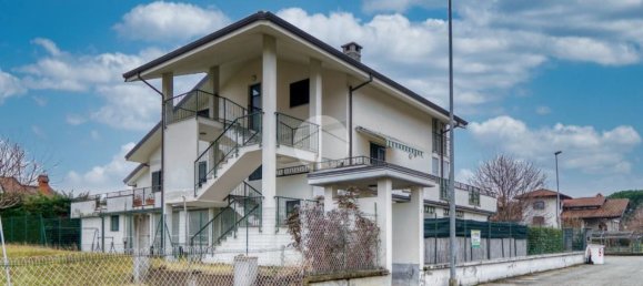 3 rooms Apartment in Giaveno, Italy No. 92099 28