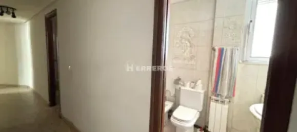 Квартира с 4 спальнями в Логроньо, Испания № 142442 33