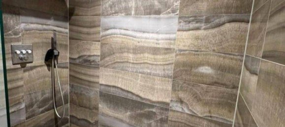 3-salle Appartement à Brigittenau, Austria No. 188780 10