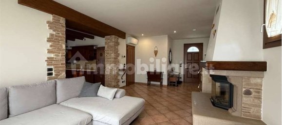 3 bedrooms Villa in Montebelluna, Italy No. 58863 7