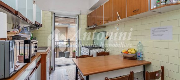 3 bedrooms Apartment in Rome, Italy No. 333640 12