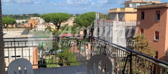 3 bedrooms Apartment in Rome, Italy No. 333640 3