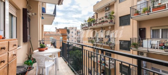 3 bedrooms Apartment in Rome, Italy No. 333640 21