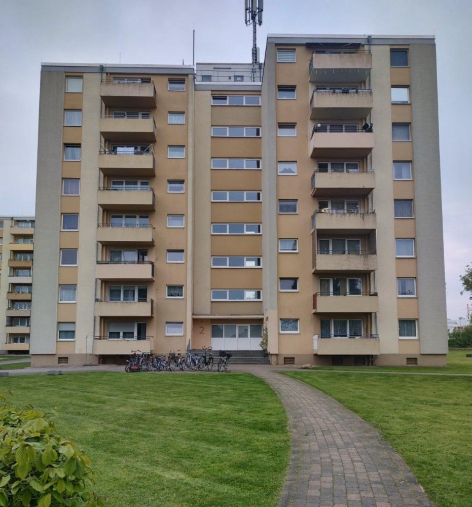 Квартира с 2 спальнями в Оснабрюк, Германия № 236875