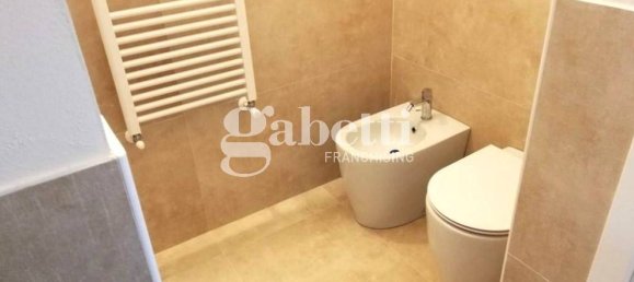 1 bedroom Apartment in Florence, Italy No. 264600 13