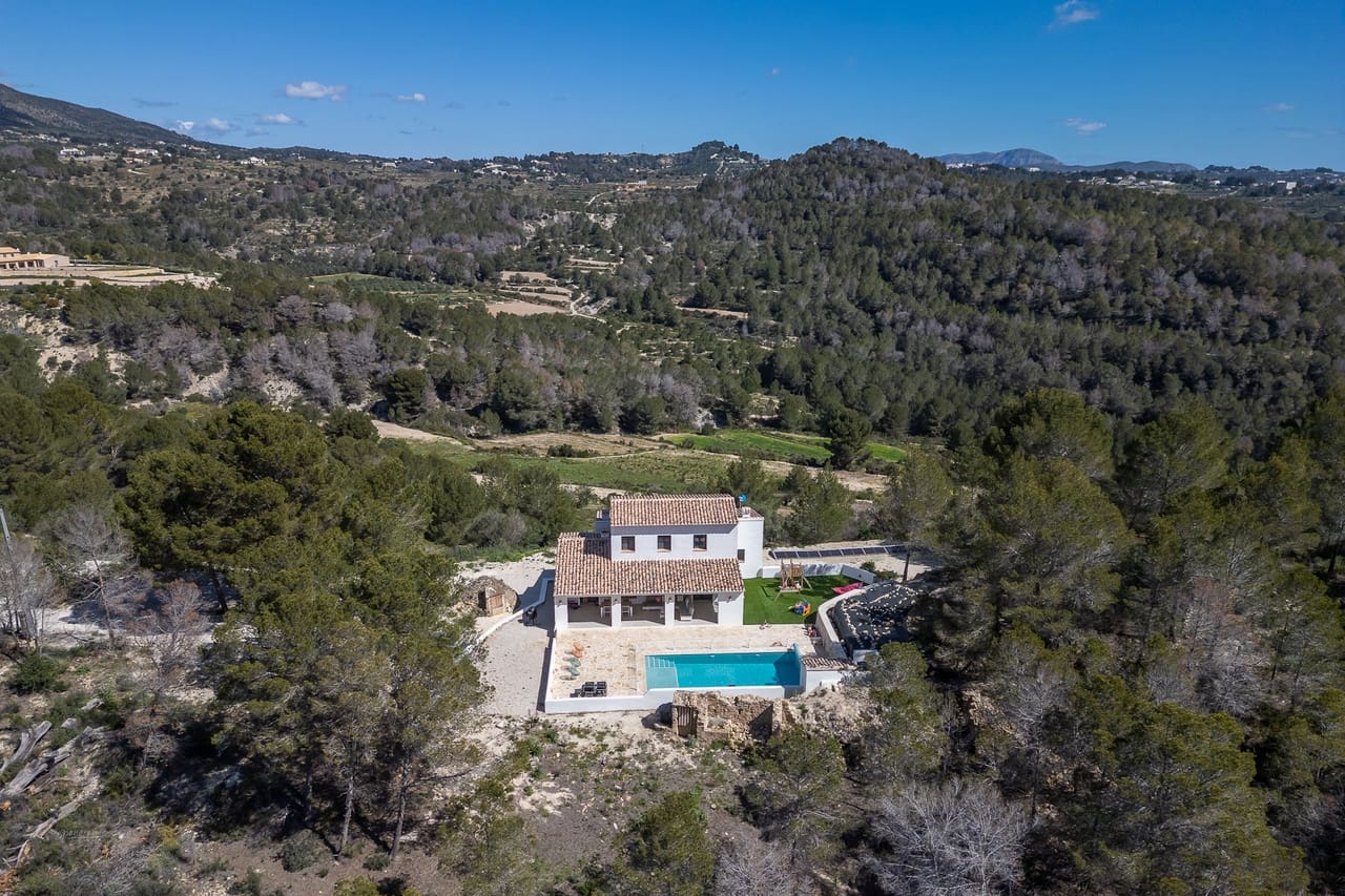 4 bedrooms Land in Benissa, Spain No. 156180