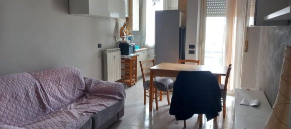 3 rooms Apartment in Piacenza, Italy No. 93969 8