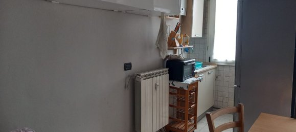 3 rooms Apartment in Piacenza, Italy No. 93969 6