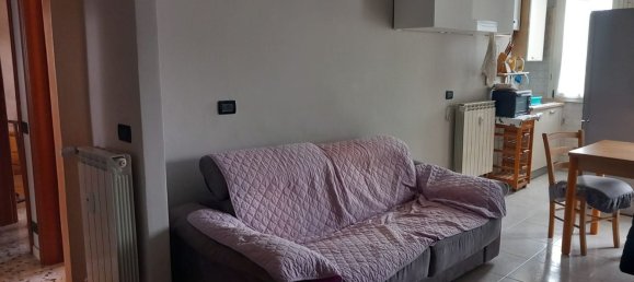 3 rooms Apartment in Piacenza, Italy No. 93969 9