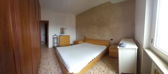 3 rooms Apartment in Piacenza, Italy No. 93969 24