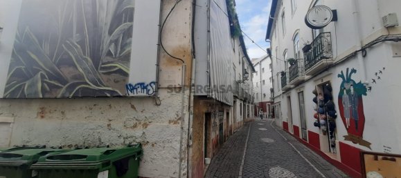 1372m² Building in Leiria, Portugal No. 161288 3