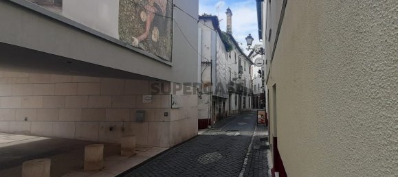 1372m² Building in Leiria, Portugal No. 161288 9