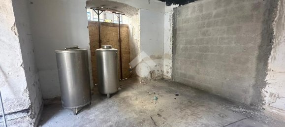 2-Zimmer Gewerbliche Immobilie in Bari, Italy, Nr. 314484 7