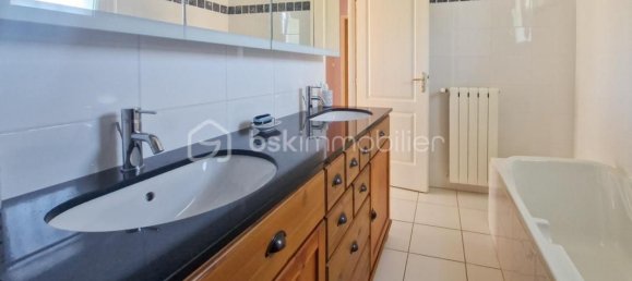 3 bedrooms Villa in Occitanie, France No. 286554 9