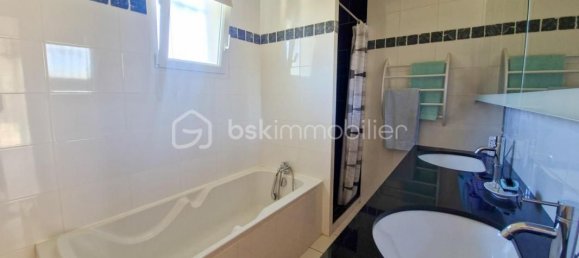 3 bedrooms Villa in Occitanie, France No. 286554 10