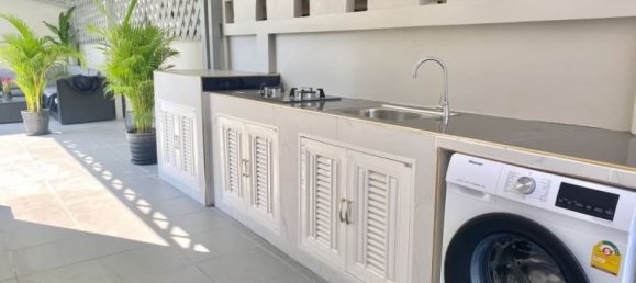 5 bedrooms Villa in Pattaya, Thailand No. 19304 7