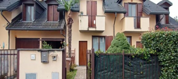 Дом с 4 комнатами в Гамболо, Италия № 202678 13