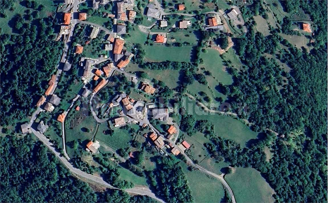 5 bedrooms House in Tornolo, Italy No. 305610