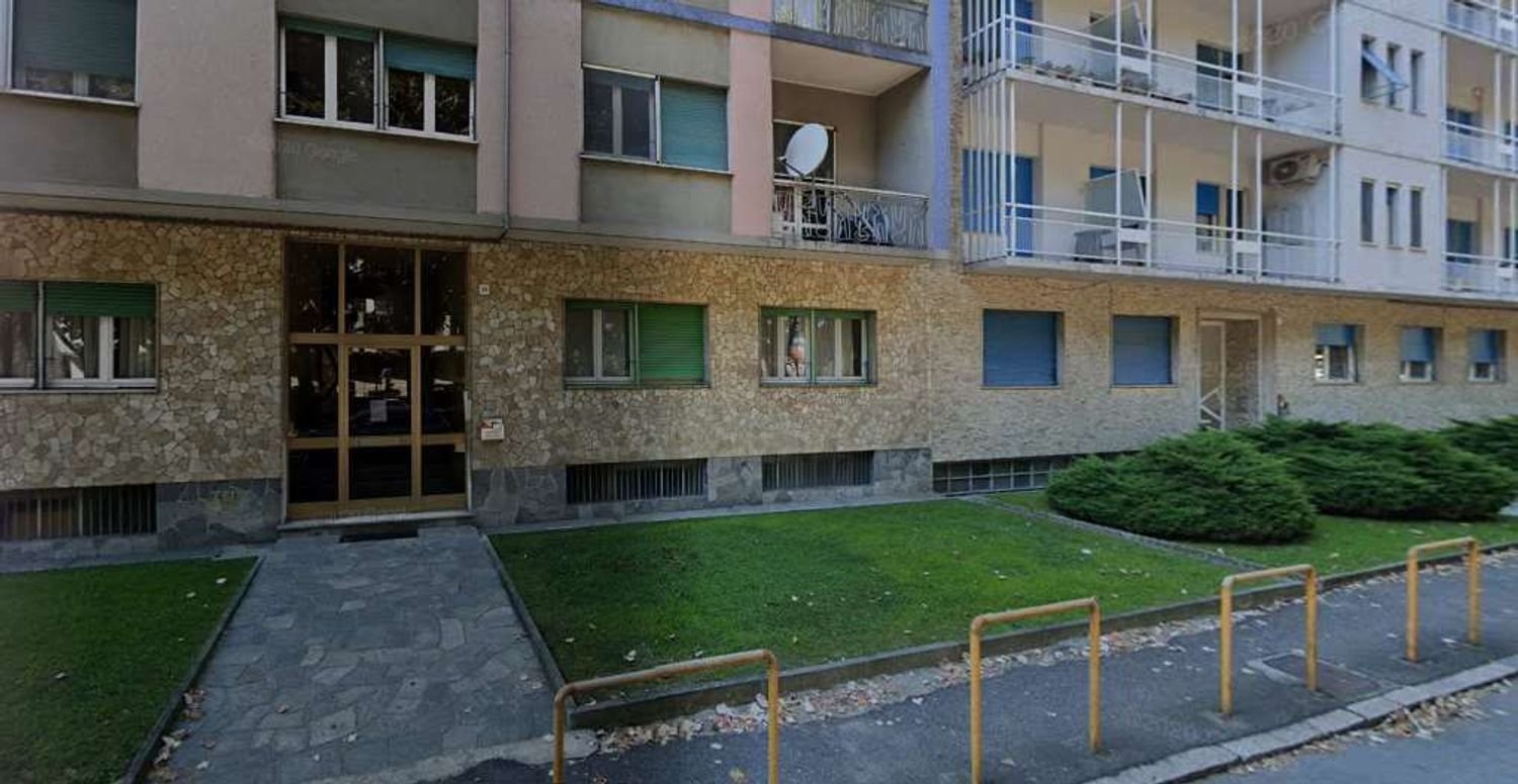 5غرفة شقة في Vercelli, Italy رقم 193338