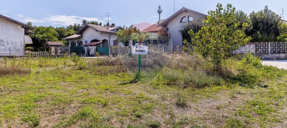 Terrain à Lonate Pozzolo, Italy 537m² No. 297023 4