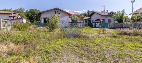 Terrain à Lonate Pozzolo, Italy 537m² No. 297023 10