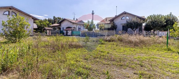 Terrain à Lonate Pozzolo, Italy 537m² No. 297023 11