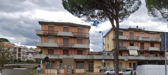4 rooms Apartment in Castelfiorentino, Italy No. 197235 4