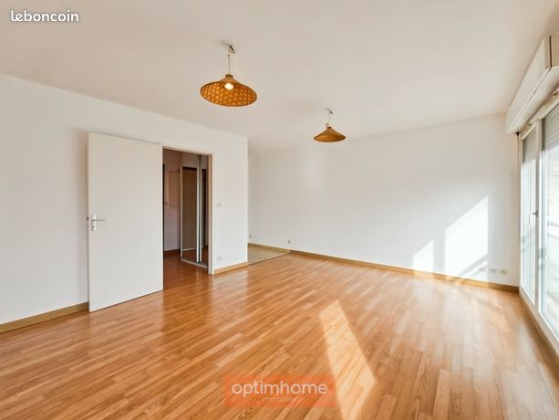 Estudio en Arras, France No. 310713