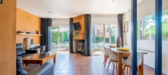 3 Schlafzimmer Haus in Sant Cugat Del Valles, Spain, Nr. 135915 11