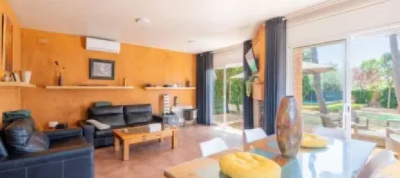3 Schlafzimmer Haus in Sant Cugat Del Valles, Spain, Nr. 135915 12