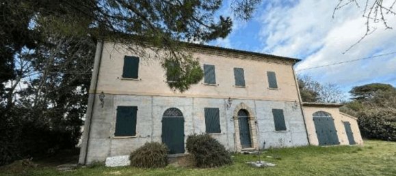 Вилла с 13 комнатами в Пезаро, Италия № 225903 3