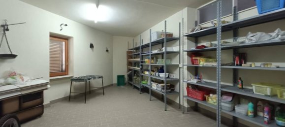 6 Schlafzimmer Villa in Pettoranello del Molise, Italy, Nr. 267079 11