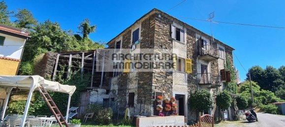 5 rooms Apartment in Varazze, Italy No. 258474 11