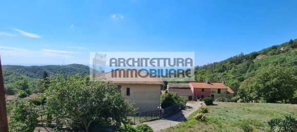 5 rooms Apartment in Varazze, Italy No. 258474 2