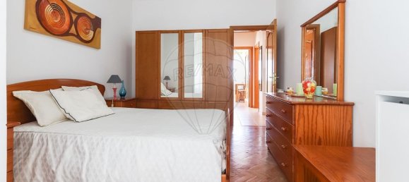 2 Schlafzimmer Doppelhaus in Oeiras, Portugal, Nr. 81596 13