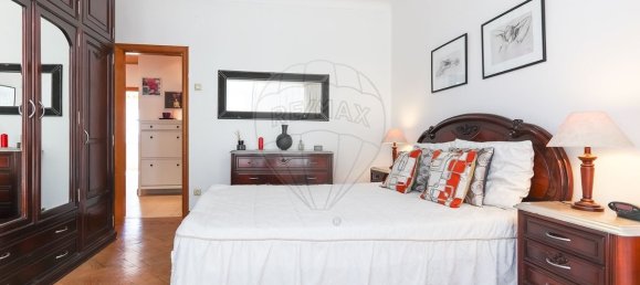 2 Schlafzimmer Doppelhaus in Oeiras, Portugal, Nr. 81596 6