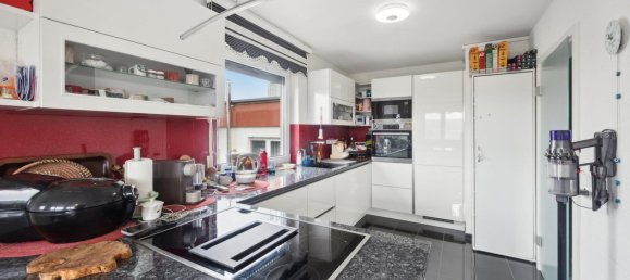 Квартира с 3 спальнями в Лёррах, Германия № 20859 4