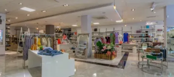 285m² Commercial property in Maracena, Spain No. 181221 19