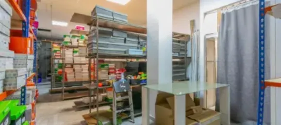 285m² Commercial property in Maracena, Spain No. 181221 6