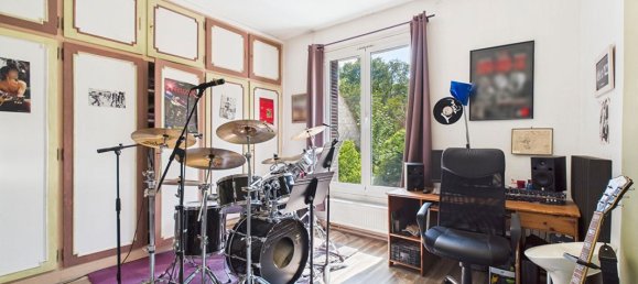 Casa de 5 dormitorios en Saint-Cyr-sur-Morin, France No. 329563 14