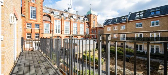 1 bedroom Apartment in London, United Kingdom No. 9652 2