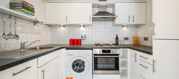 1 bedroom Apartment in London, United Kingdom No. 9652 4