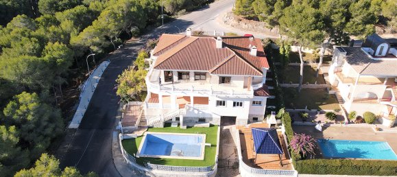 Вилла с 10 спальнями в Кампоамор, Испания № 535 2