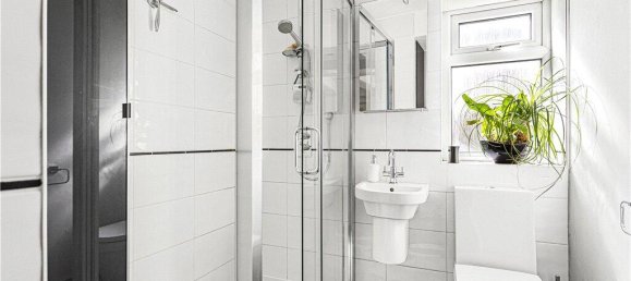 3 bedrooms House in Twickenham, United Kingdom No. 8480 24