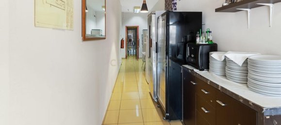 90m² Commercial property in Albufeira, Portugal No. 268991 10