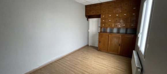 5 Schlafzimmer Gebäude in La Fere, France, Nr. 92359 39