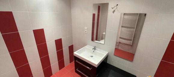 5 Schlafzimmer Gebäude in La Fere, France, Nr. 92359 11