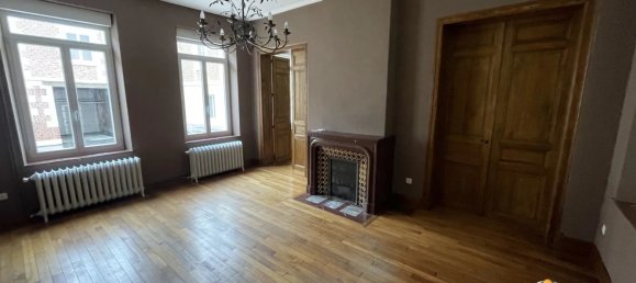 5 Schlafzimmer Gebäude in La Fere, France, Nr. 92359 19