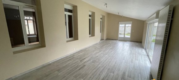 5 Schlafzimmer Gebäude in La Fere, France, Nr. 92359 14