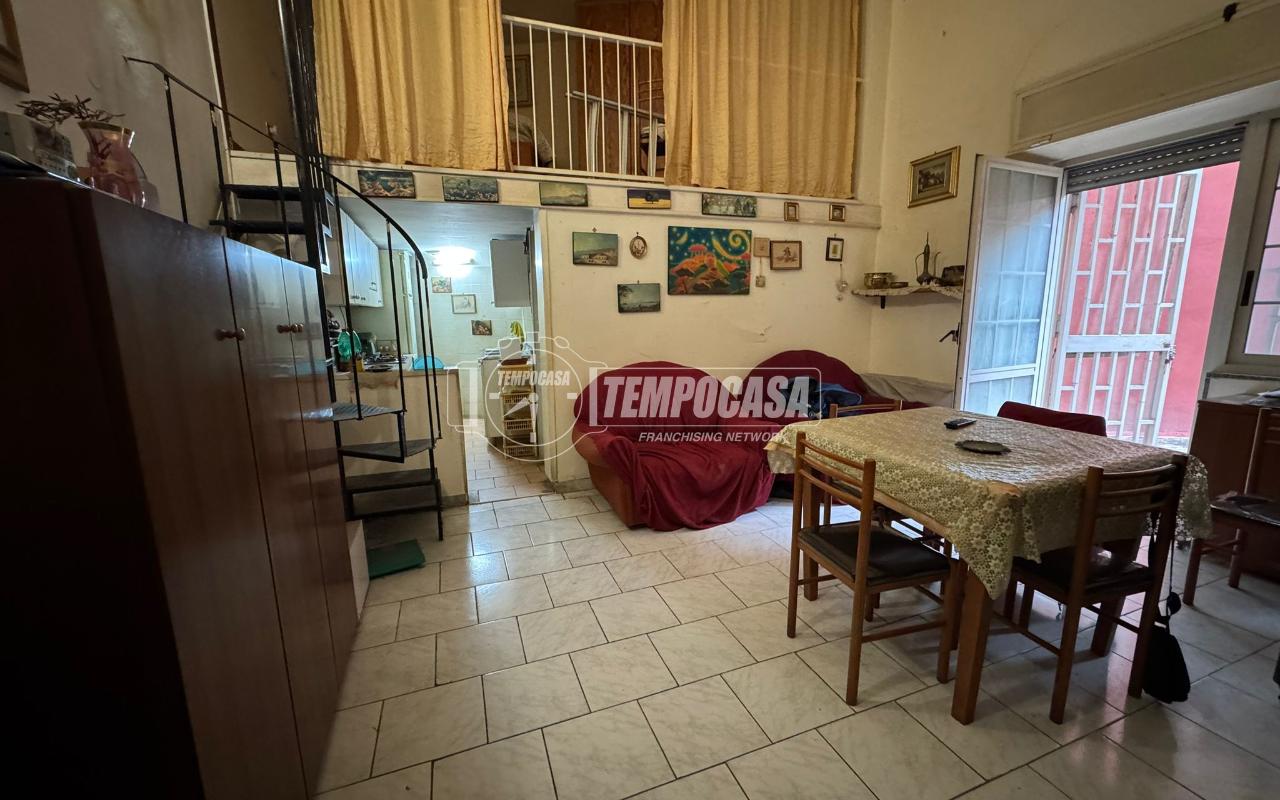 Studio in Naples, Italy No. 108924